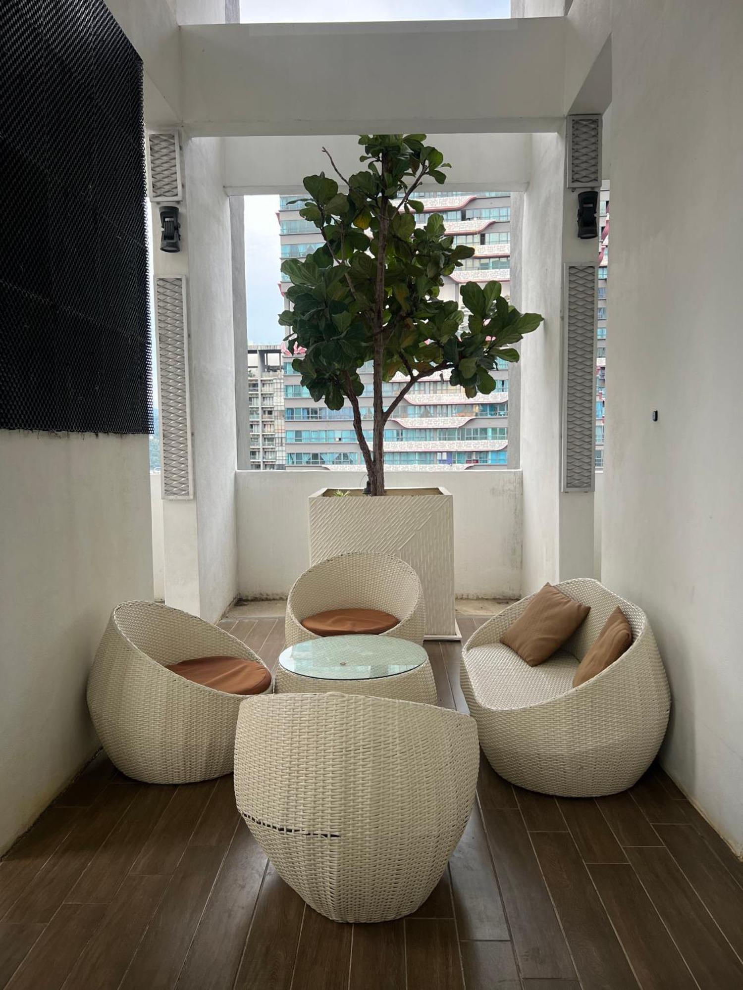 Reizz Residence By Elysium Kuala Lumpur Esterno foto