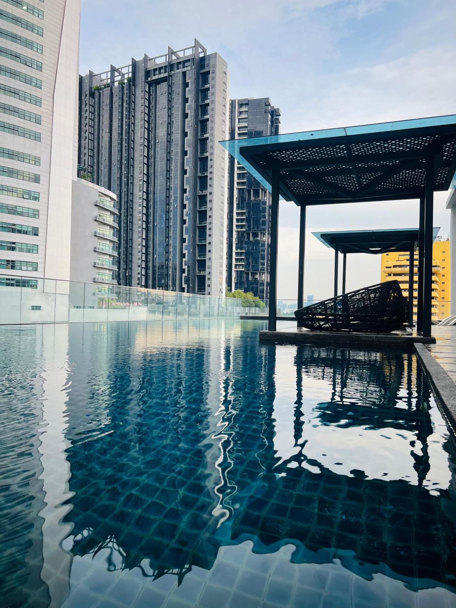 Reizz Residence By Elysium Kuala Lumpur Esterno foto